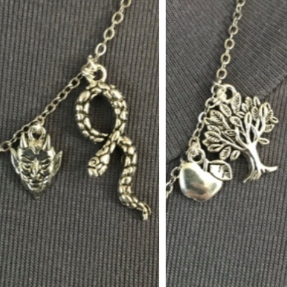 Good Omens Neil Gaiman Terry Pratchett Handmade Literature Necklace, Book Cover - Picture 5 of 16